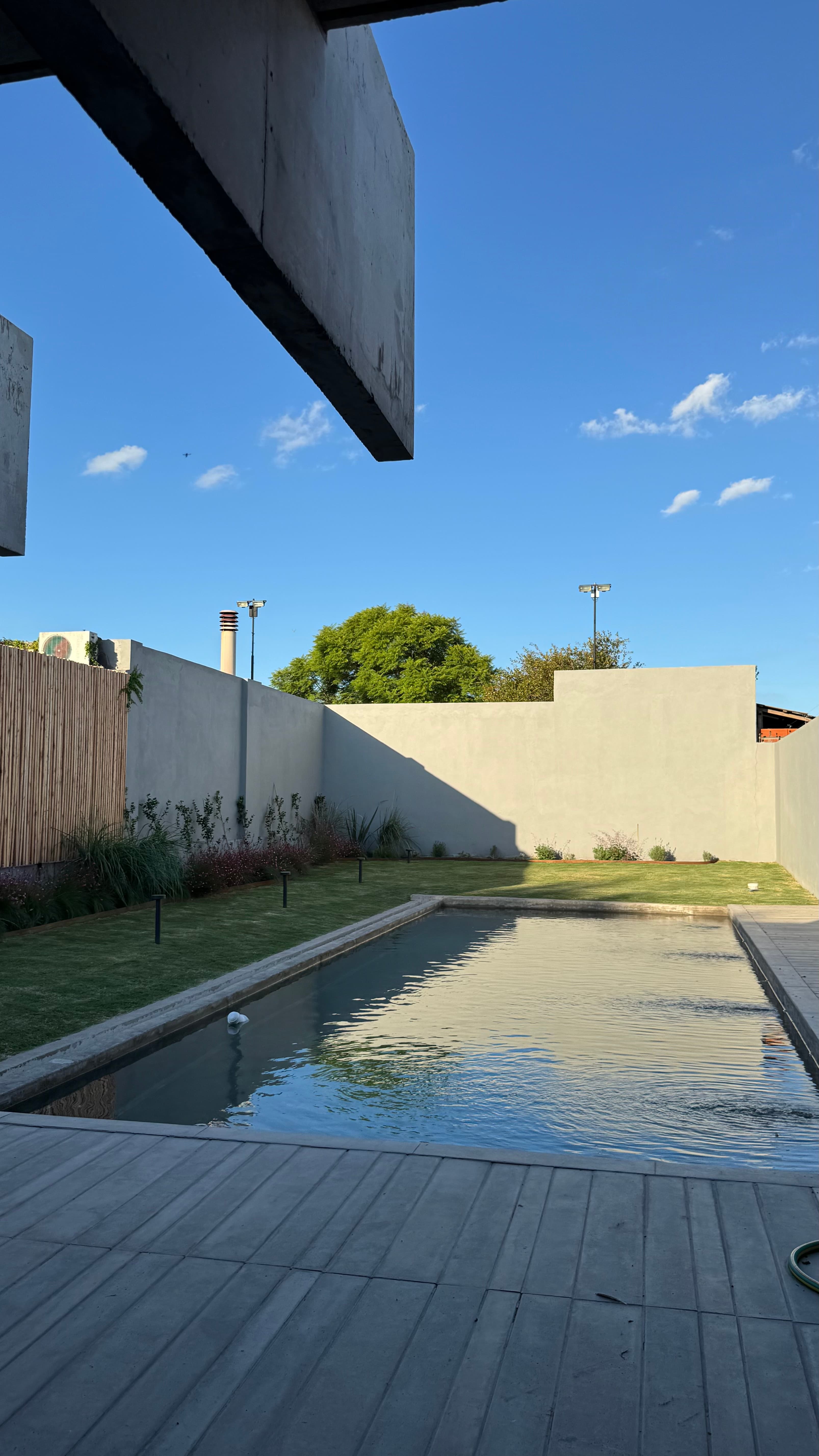 Jardín para Pauli y Alejo